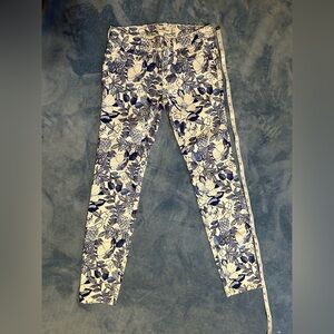 Vineyard Vines Blue and White Floral Pants